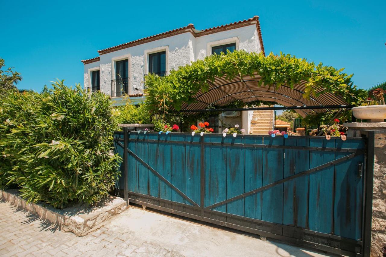 Alacati Albatross Hotel エクステリア 写真