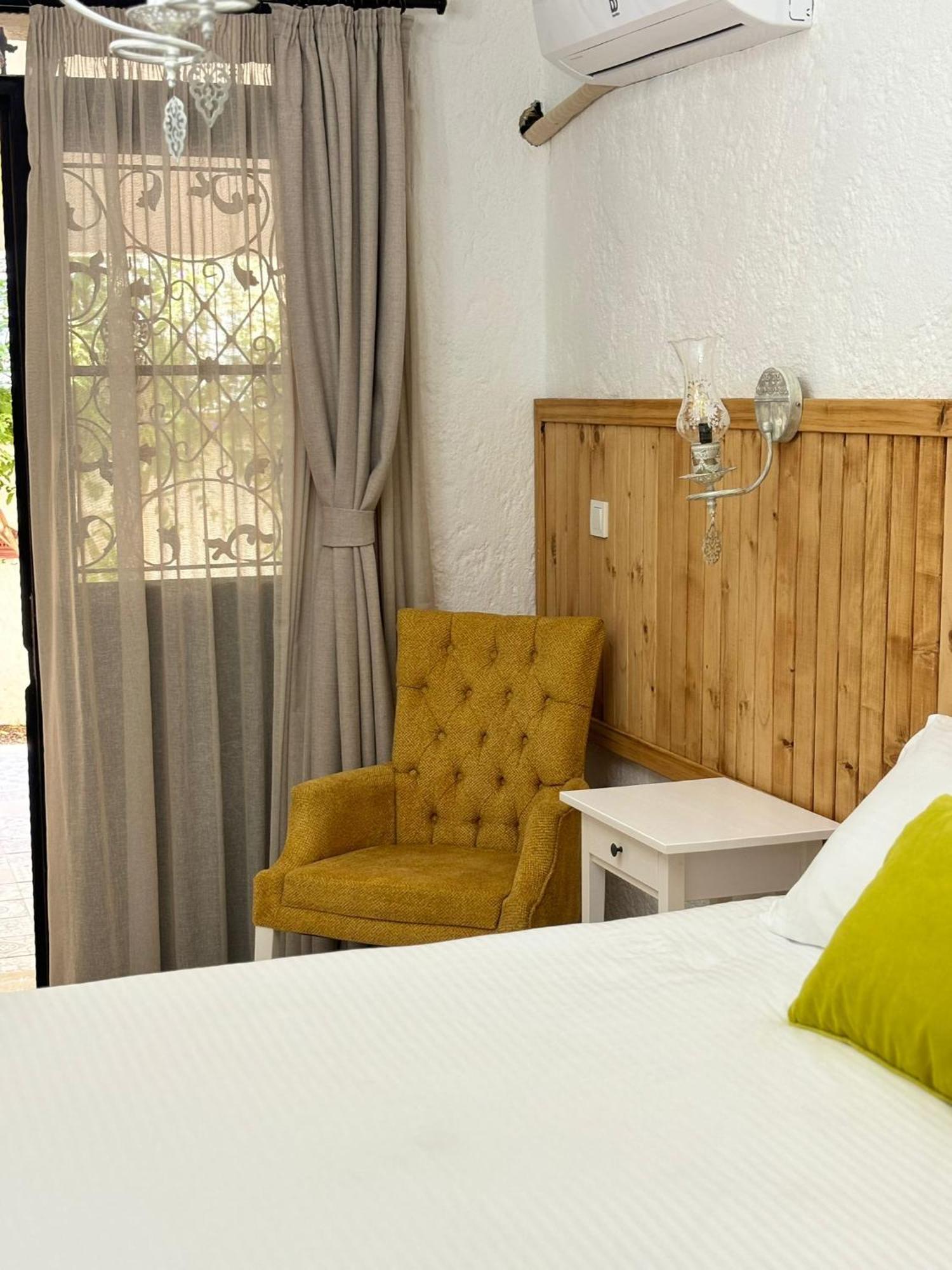 Alacati Albatross Hotel エクステリア 写真