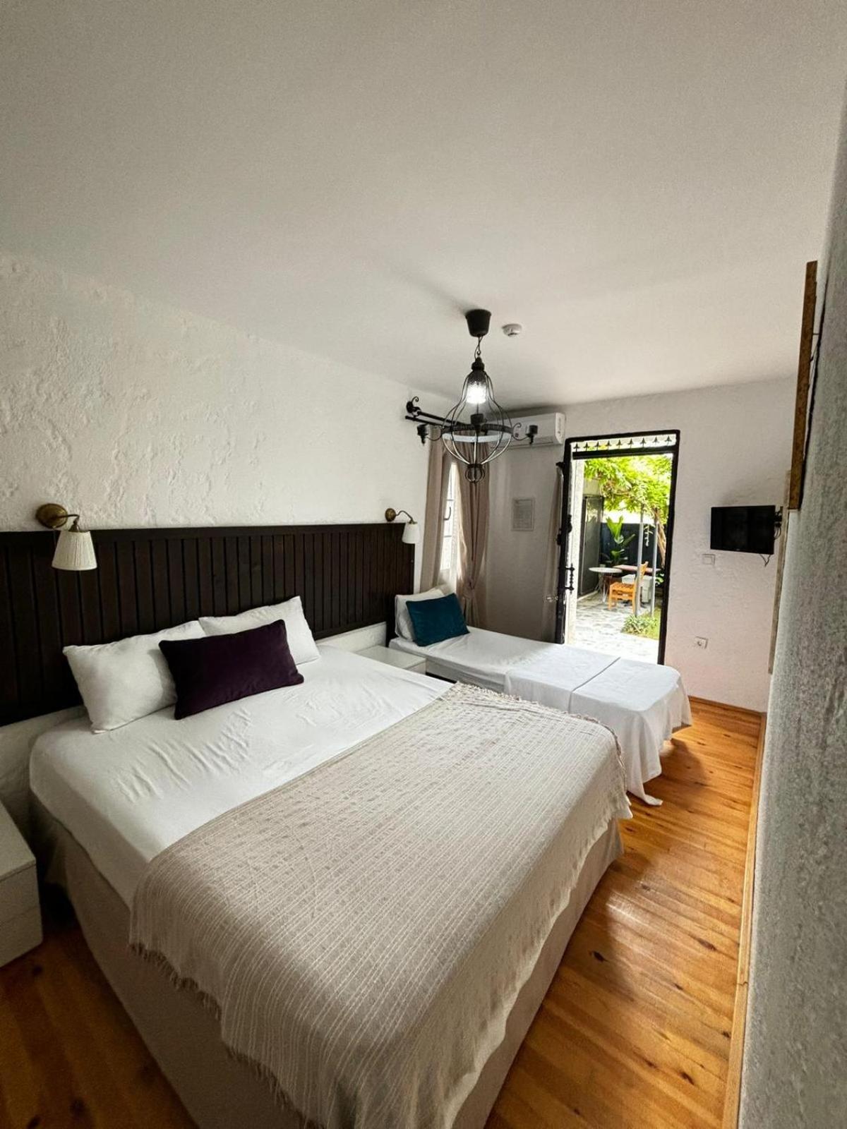 Alacati Albatross Hotel エクステリア 写真